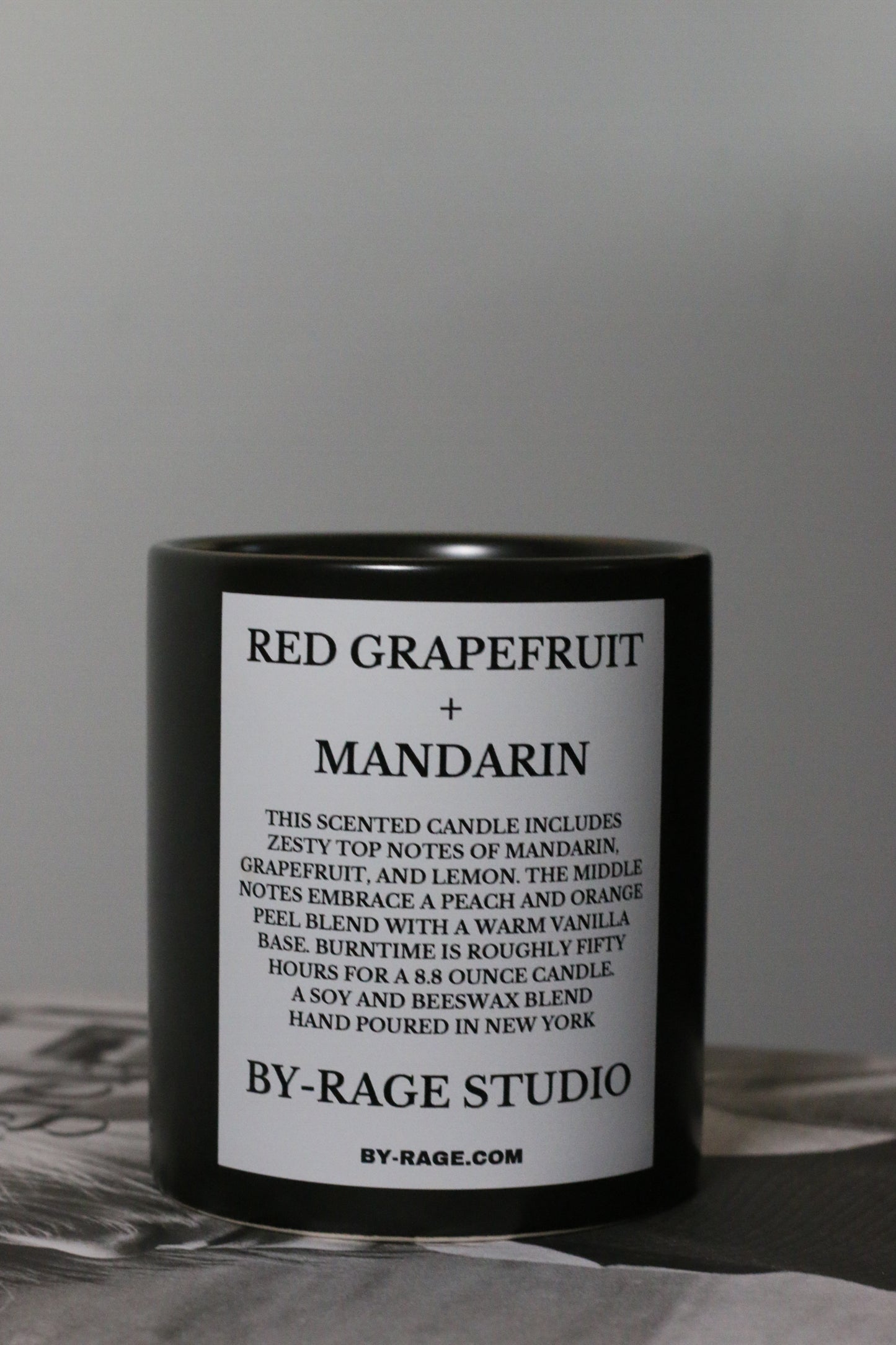 Red Grapefruit and Mandarin, Citron and Mandarin Scent Black Modern Ceramic Candle , Concentrate, Zest Peach Orange Lemon Candle Scent 